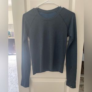 Lululemon Swiftly Tech Running length, size 4, navy blue